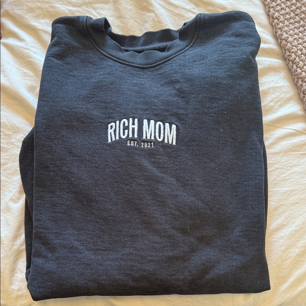 Tinx Rich Mom Black Sweatshirt